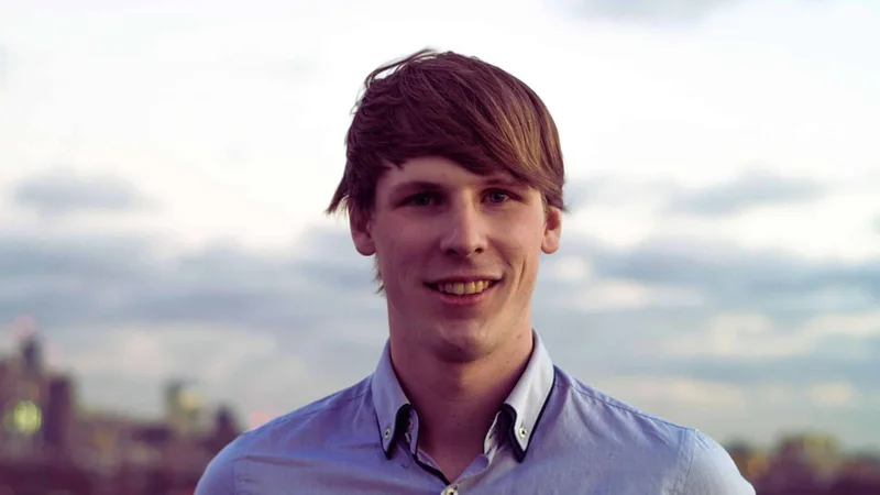 Anthropic's Paper Gains: A Sober Look at Amazon and Google's AI Windfall